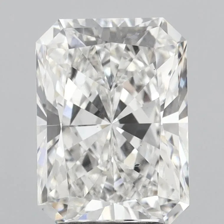 3.03ct Radiant Lab Grown Diamond (Colour E, Clarity VS2, IGI Certified)