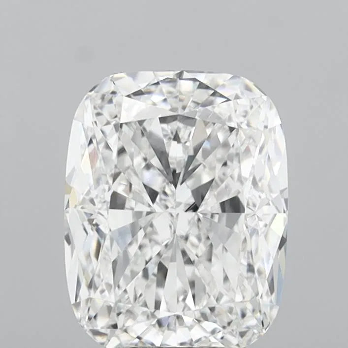 3.04ct Cushion modified Lab Grown Diamond (Colour E, Clarity VVS1, IGI Certified)