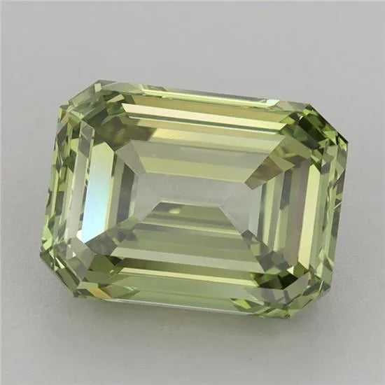 3.04ct Emerald Lab Grown Diamond (Colour Fancy Vivid Green, Clarity VVS2, IGI Certified)