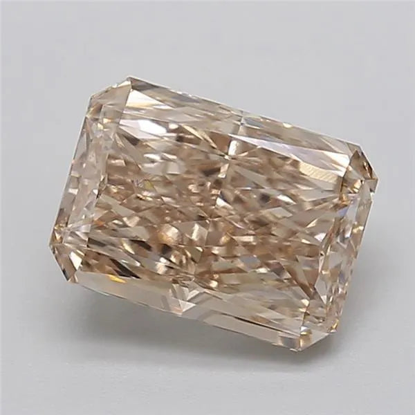 3.04ct Radiant Lab Grown Diamond (Colour Very Light Brown, Clarity VVS2, IGI Certified)