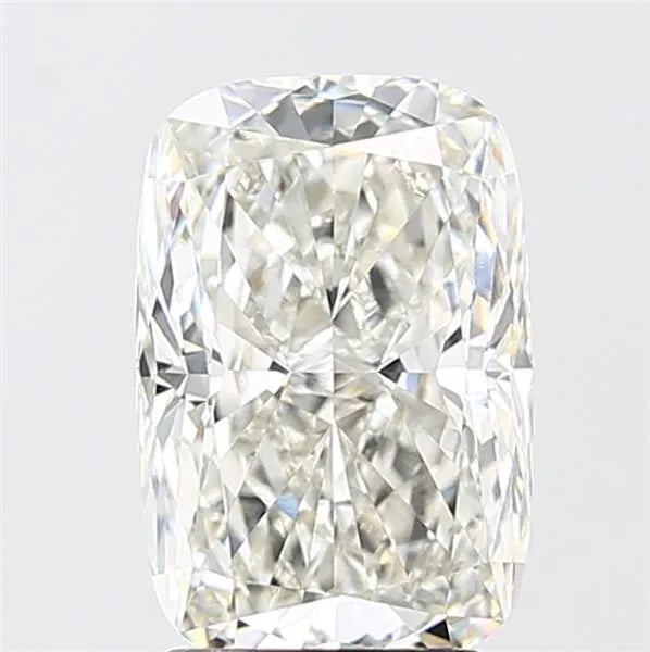 3.05ct Cushion modified Lab Grown Diamond (Colour G, Clarity VVS2, IGI Certified)