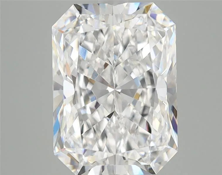 3.05ct Radiant Lab Grown Diamond (Colour D, Clarity VVS2, IGI Certified)