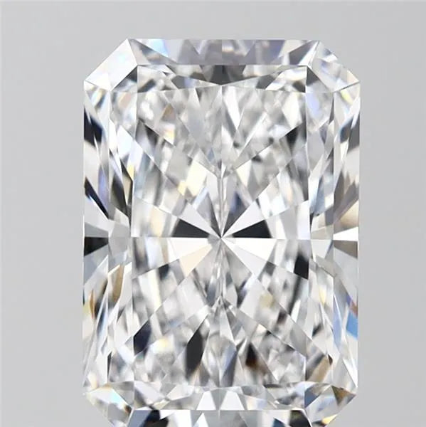 3.05ct Radiant Lab Grown Diamond (Colour D, Clarity VVS2, IGI Certified)