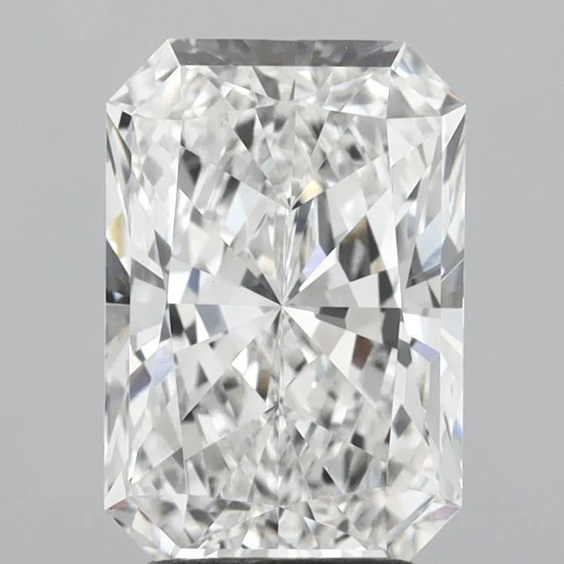 3.05ct Radiant Lab Grown Diamond (Colour E, Clarity VVS2, IGI Certified)