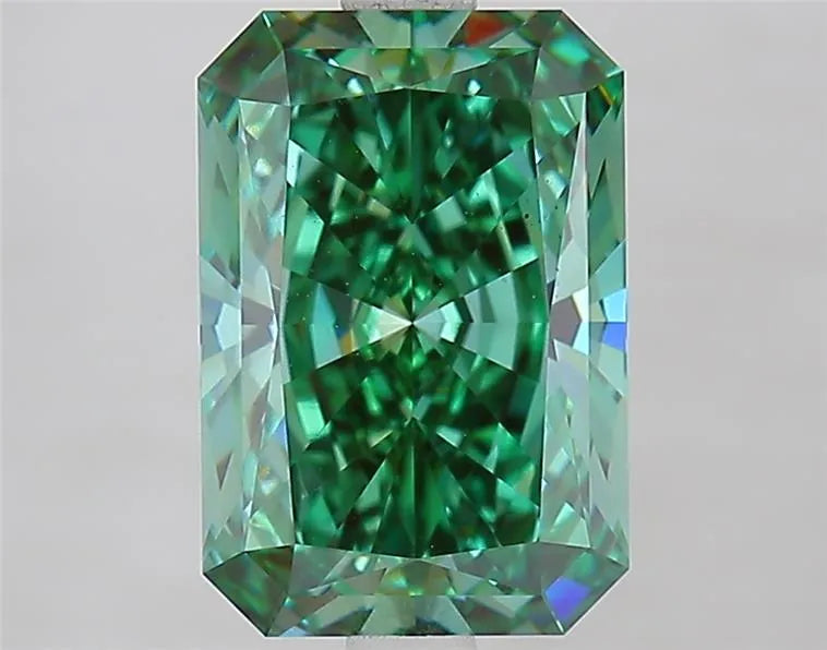 3.05ct Radiant Lab Grown Diamond (Colour Fancy Vivid Green, Clarity VS1, IGI Certified)