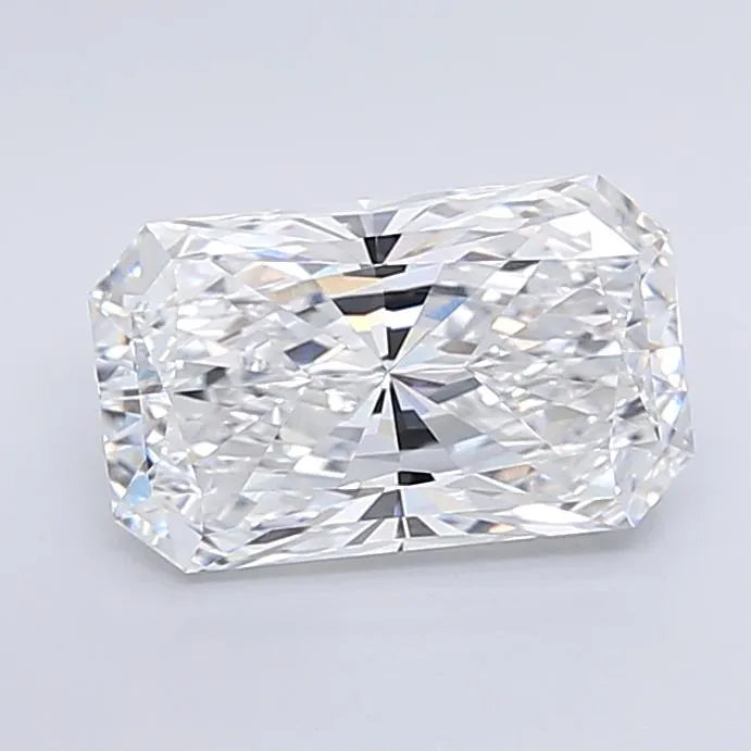 3.06ct Radiant Lab Grown Diamond (Colour D, Clarity VVS1, IGI Certified)