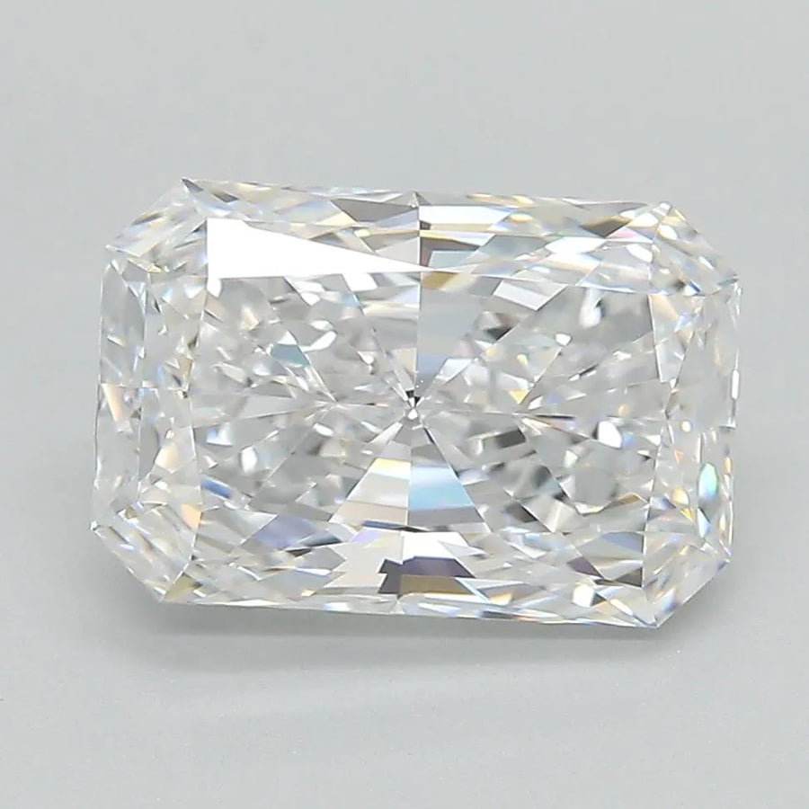 3.06ct Radiant Lab Grown Diamond (Colour E, Clarity VVS1, IGI Certified)