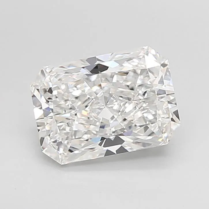 3.06ct Radiant Lab Grown Diamond (Colour E, Clarity VVS2, IGI Certified)