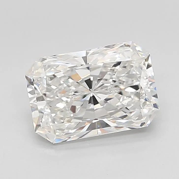 3.06ct Radiant Lab Grown Diamond (Colour F, Clarity VVS2, IGI Certified)