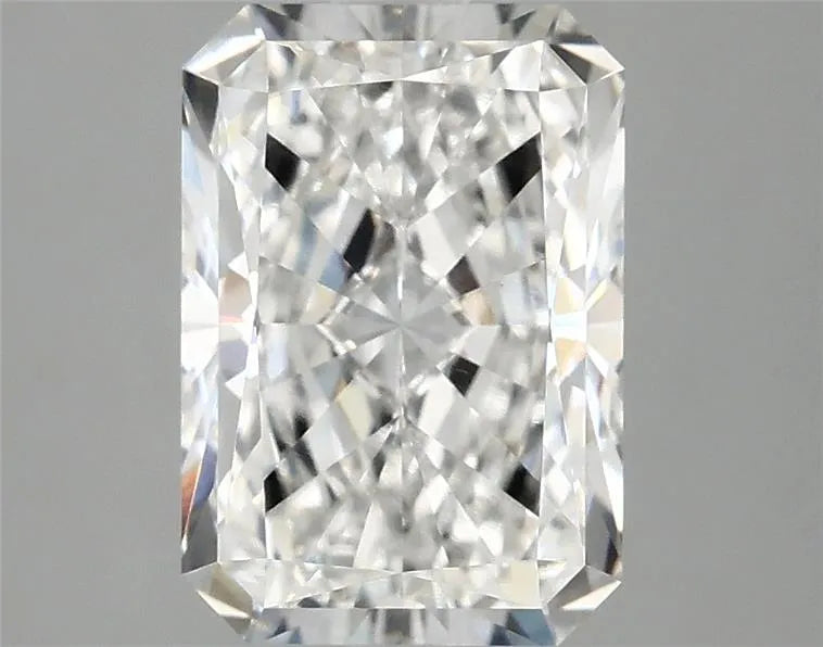 3.06ct Radiant Lab Grown Diamond (Colour F, Clarity VVS2, IGI Certified)