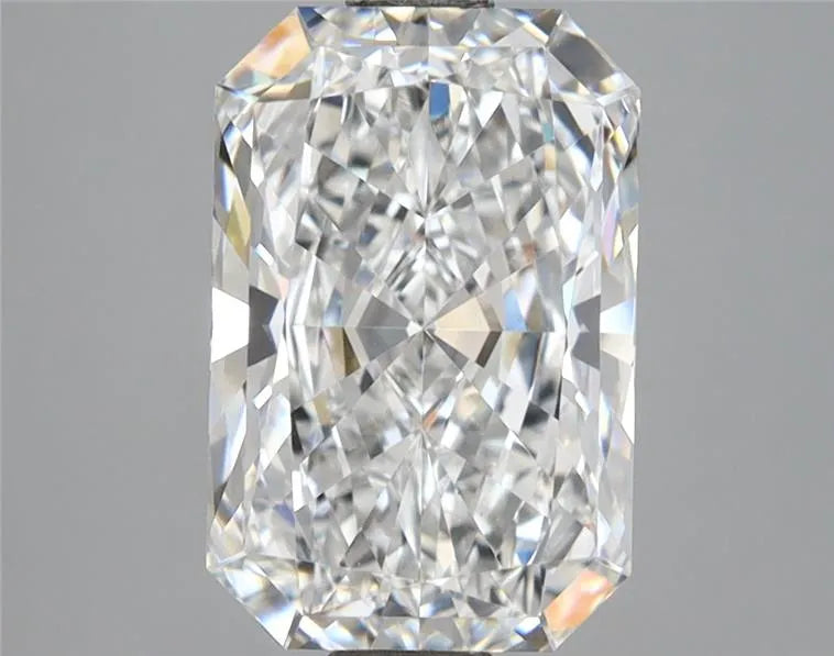 3.07ct Radiant Lab Grown Diamond (Colour D, Clarity VS1, IGI Certified)