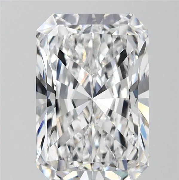 3.07ct Radiant Lab Grown Diamond (Colour E, Clarity VVS1, IGI Certified)