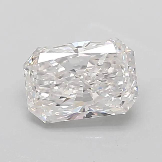 3.07ct Radiant Lab Grown Diamond (Colour F, Clarity VVS1, IGI Certified)