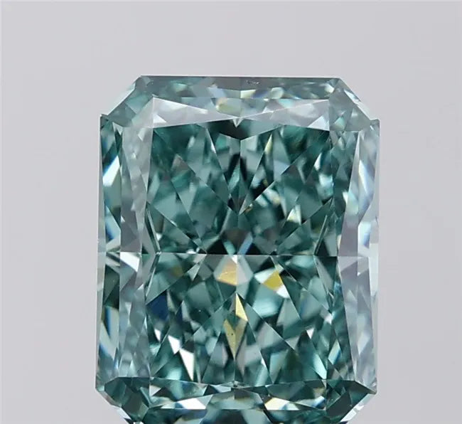 3.07ct Radiant Lab Grown Diamond (Colour Fancy Vivid Green, Clarity VS1, IGI Certified)