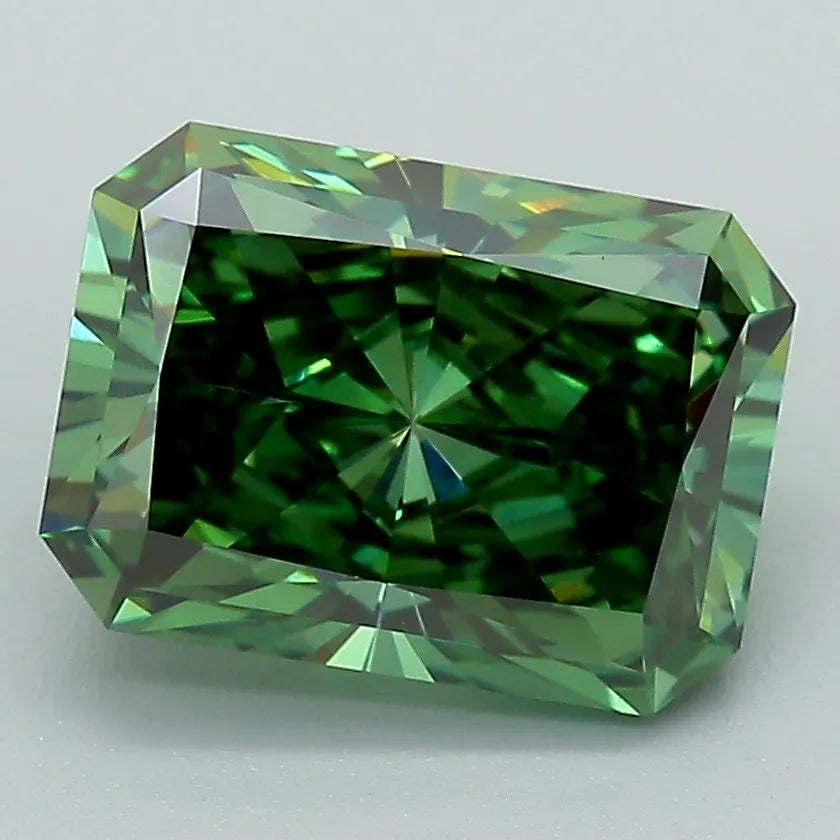 3.07ct Radiant Lab Grown Diamond (Colour Fancy Vivid Green, Clarity VVS2, IGI Certified)