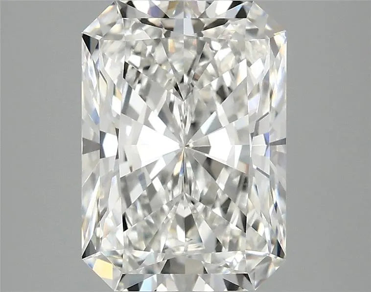 3.08ct Radiant Lab Grown Diamond (Colour G, Clarity VVS2, IGI Certified)