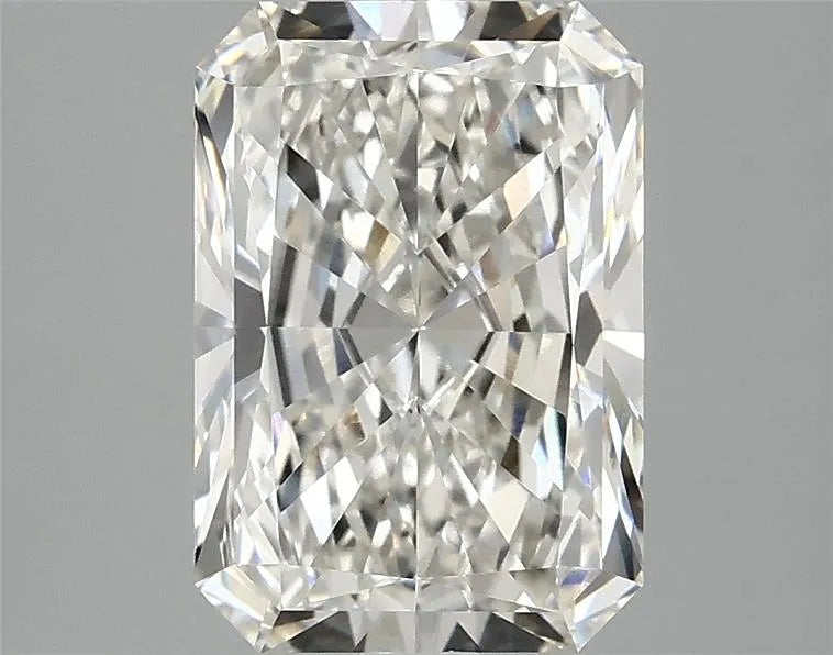 3.08ct Radiant Lab Grown Diamond (Colour G, Clarity VVS2, IGI Certified)