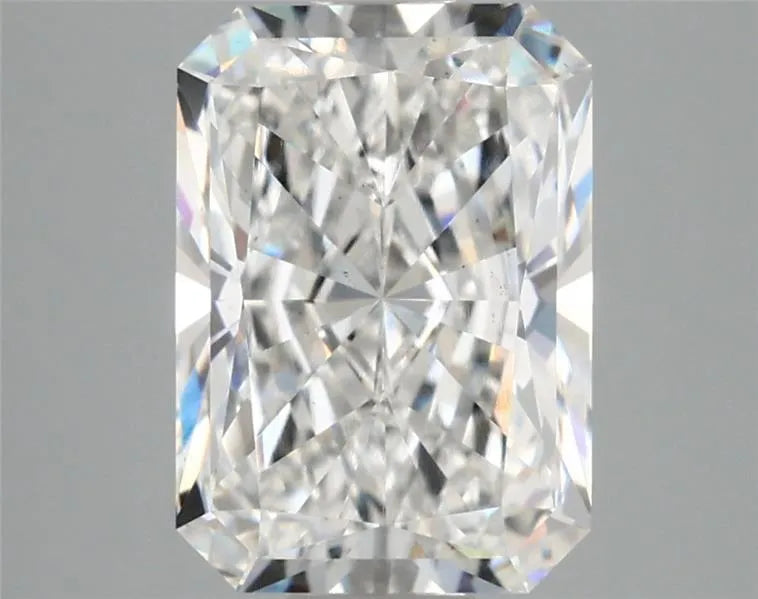 3.09ct Radiant Lab Grown Diamond (Colour E, Clarity VS1, IGI Certified)