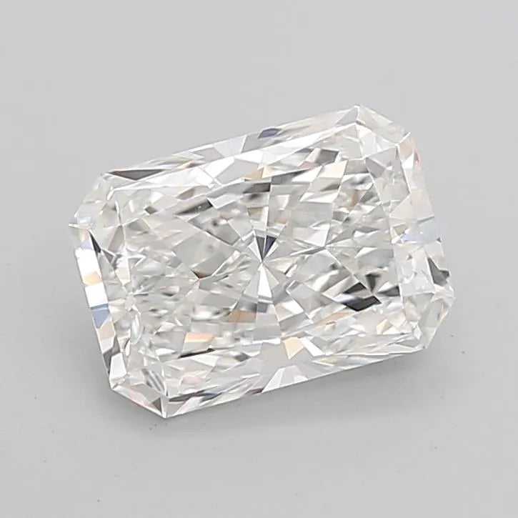 3.09ct Radiant Lab Grown Diamond (Colour E, Clarity VVS2, IGI Certified)