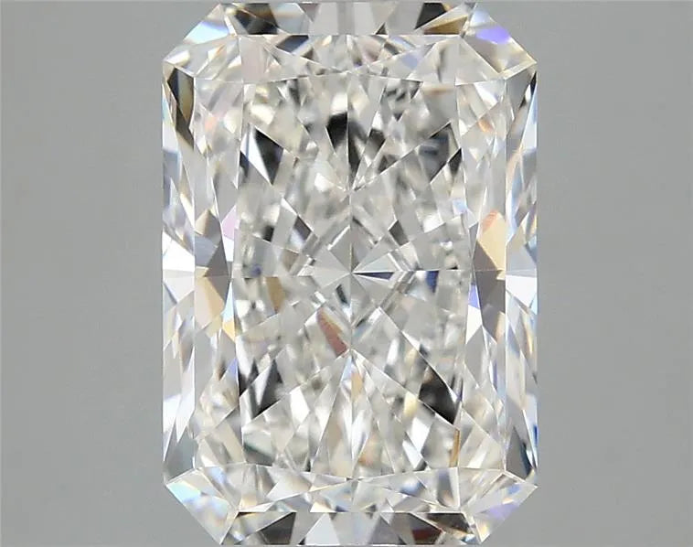 3.09ct Radiant Lab Grown Diamond (Colour F, Clarity VVS2, IGI Certified)