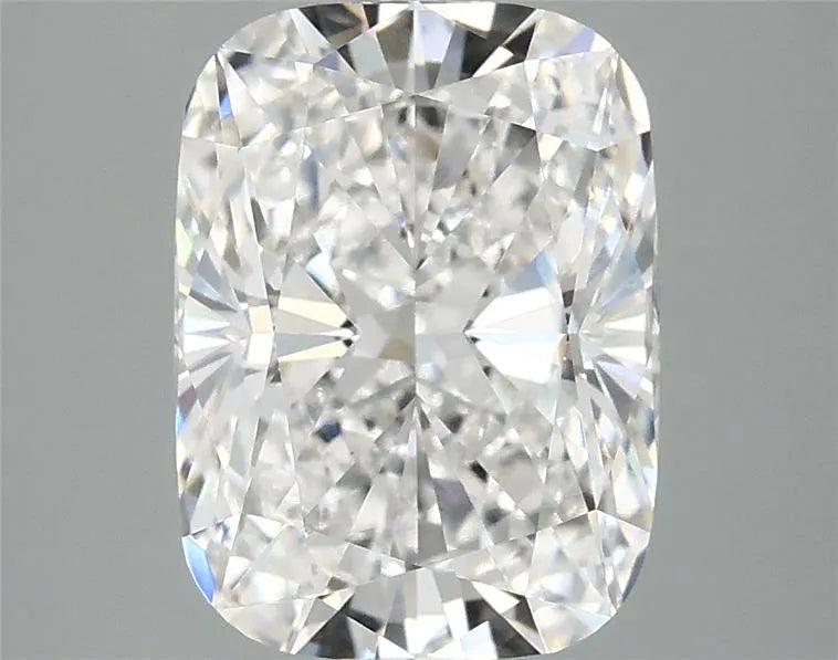 3.10ct Cushion modified Lab Grown Diamond (Colour E, Clarity VS1, IGI Certified)