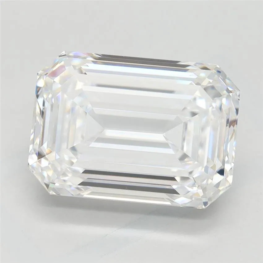 3.10ct Emerald Lab Grown Diamond (Colour E, Clarity VVS1, IGI Certified)