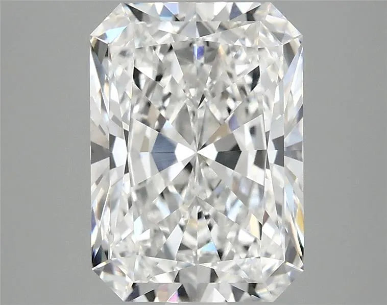3.10ct Radiant Lab Grown Diamond (Colour D, Clarity VVS2, IGI Certified)