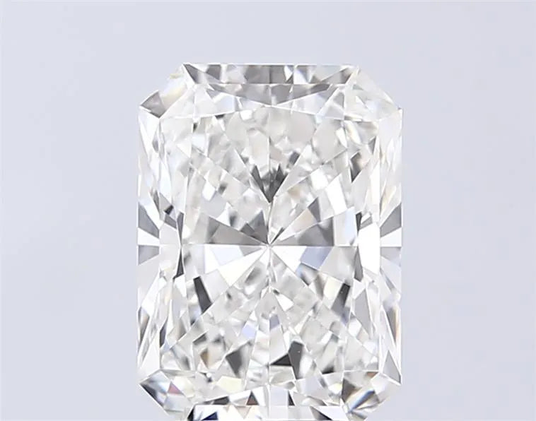 3.10ct Radiant Lab Grown Diamond (Colour E, Clarity VVS1, IGI Certified)