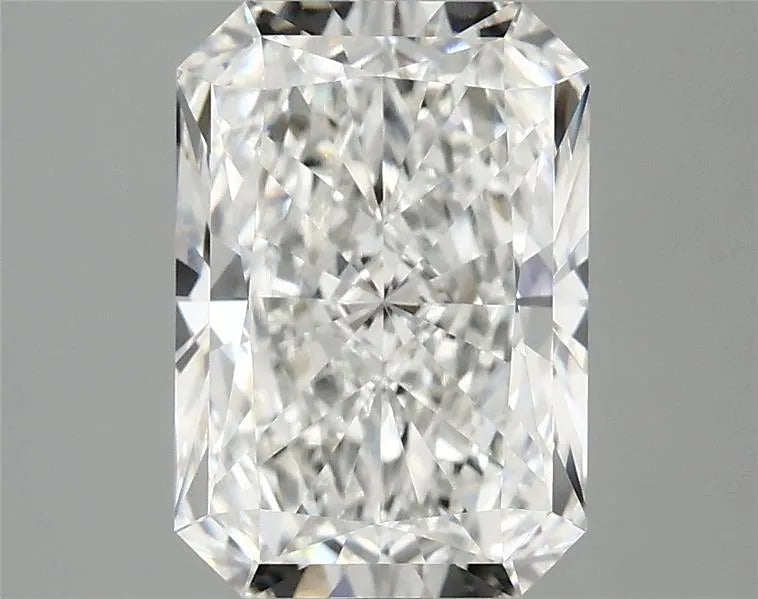 3.10ct Radiant Lab Grown Diamond (Colour F, Clarity VVS2, IGI Certified)
