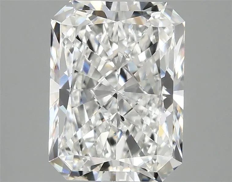 3.10ct Radiant Lab Grown Diamond (Colour F, Clarity VVS2, IGI Certified)