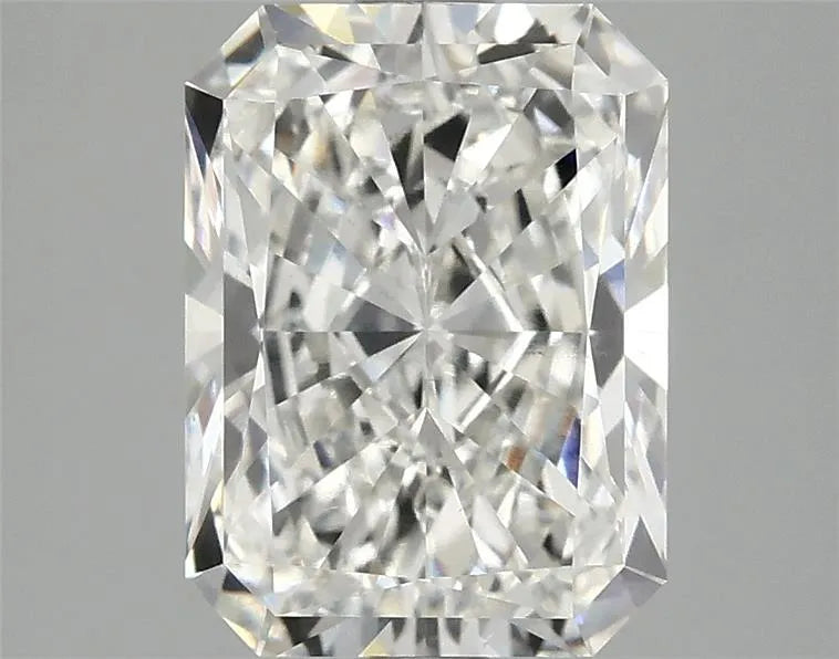3.10ct Radiant Lab Grown Diamond (Colour G, Clarity VS2, IGI Certified)