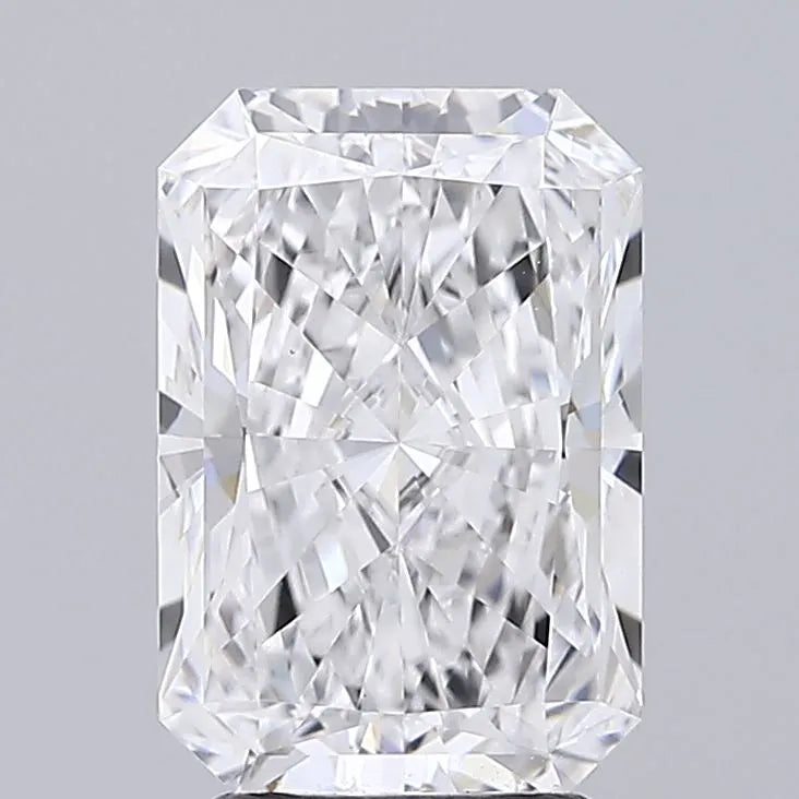 3.14ct Radiant Lab Grown Diamond (Colour D, Clarity VVS2, IGI Certified)