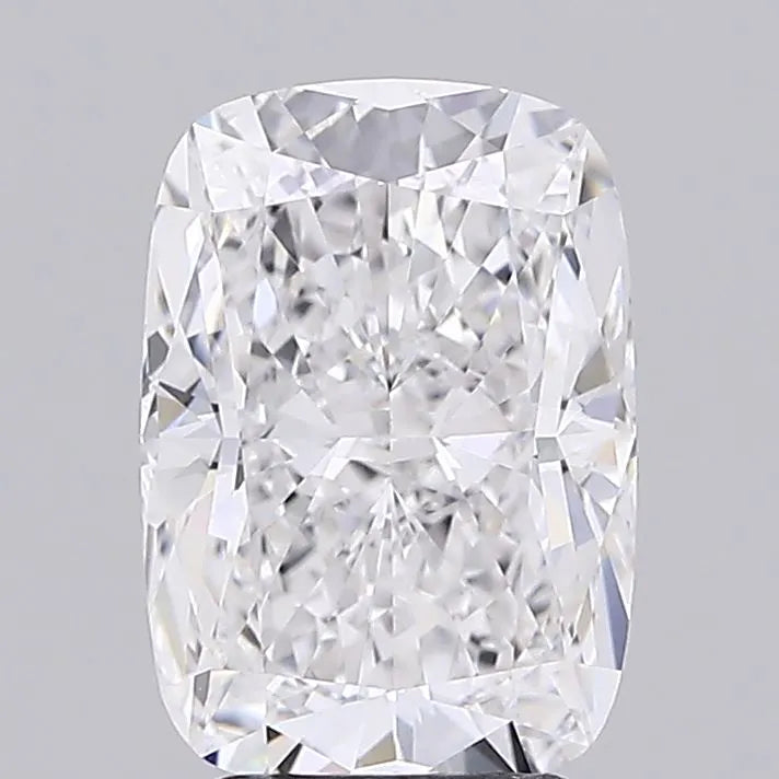 3.21ct Cushion modified Lab Grown Diamond (Colour E, Clarity VVS2, IGI Certified)