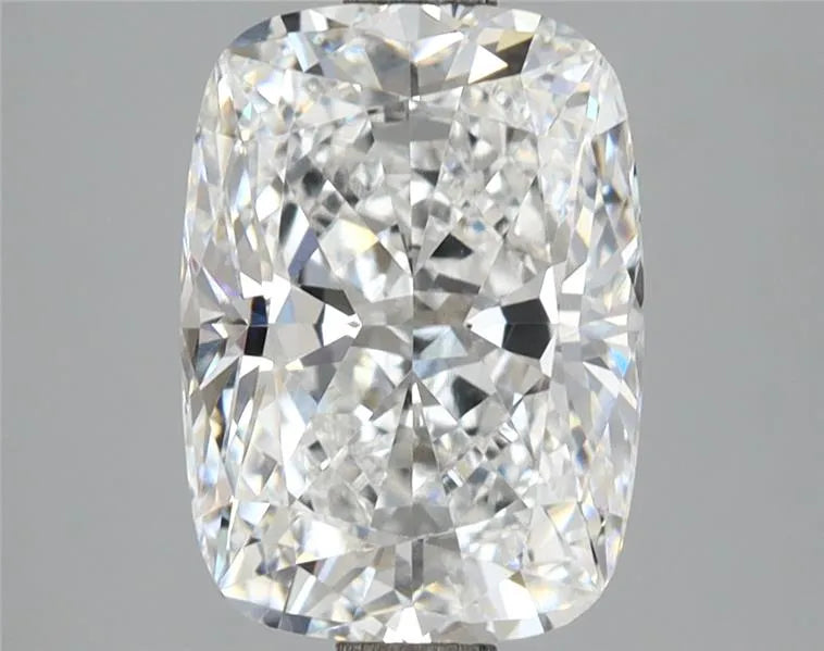 3.22ct Cushion modified Lab Grown Diamond (Colour D, Clarity VVS2, IGI Certified)