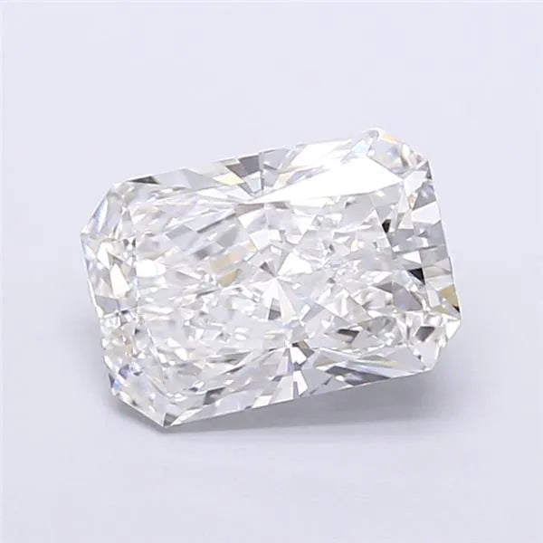 3.24ct Radiant Lab Grown Diamond (Colour E, Clarity VVS1, IGI Certified)