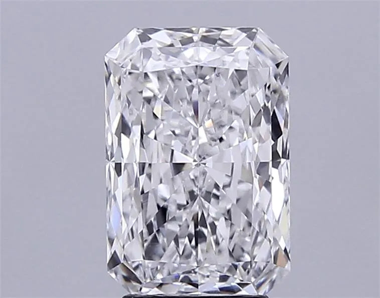 3.25ct Radiant Lab Grown Diamond (Colour D, Clarity VS1, IGI Certified)