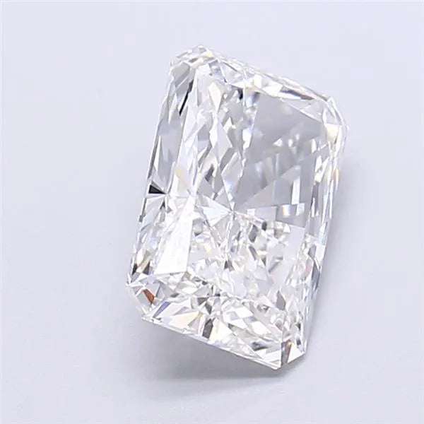 3.25ct Radiant Lab Grown Diamond (Colour D, Clarity VVS2, IGI Certified)