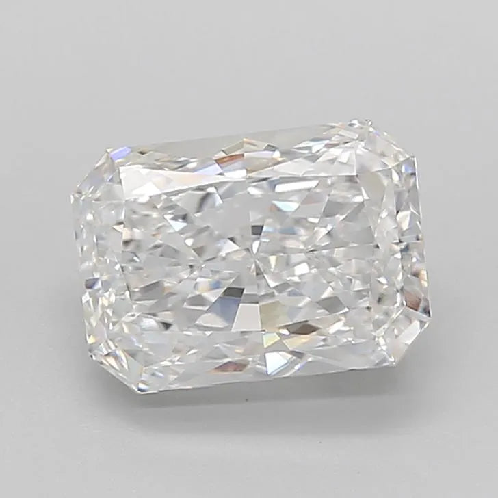 3.25ct Radiant Lab Grown Diamond (Colour D, Clarity VVS2, IGI Certified)