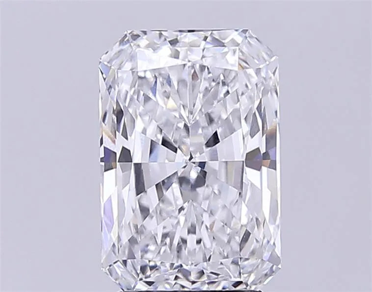 3.26ct Radiant Lab Grown Diamond (Colour D, Clarity VVS1, IGI Certified)