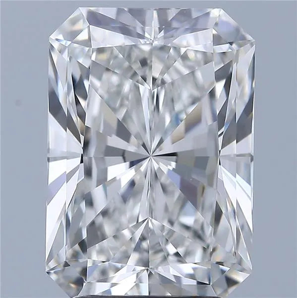 3.28ct Radiant Lab Grown Diamond (Colour E, Clarity VVS2, IGI Certified)