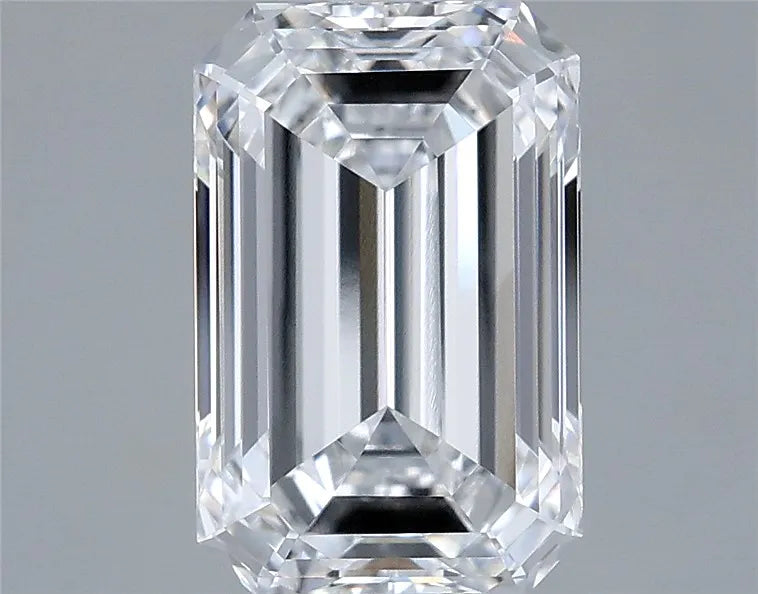 3.30ct Emerald Lab Grown Diamond (Colour D, Clarity VVS2, IGI Certified)