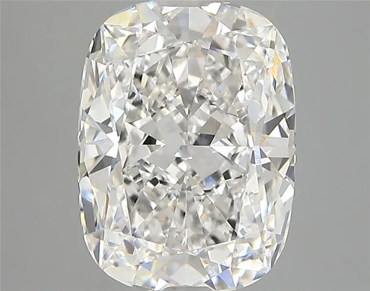 3.31ct Cushion modified Lab Grown Diamond (Colour E, Clarity VVS2, IGI Certified)