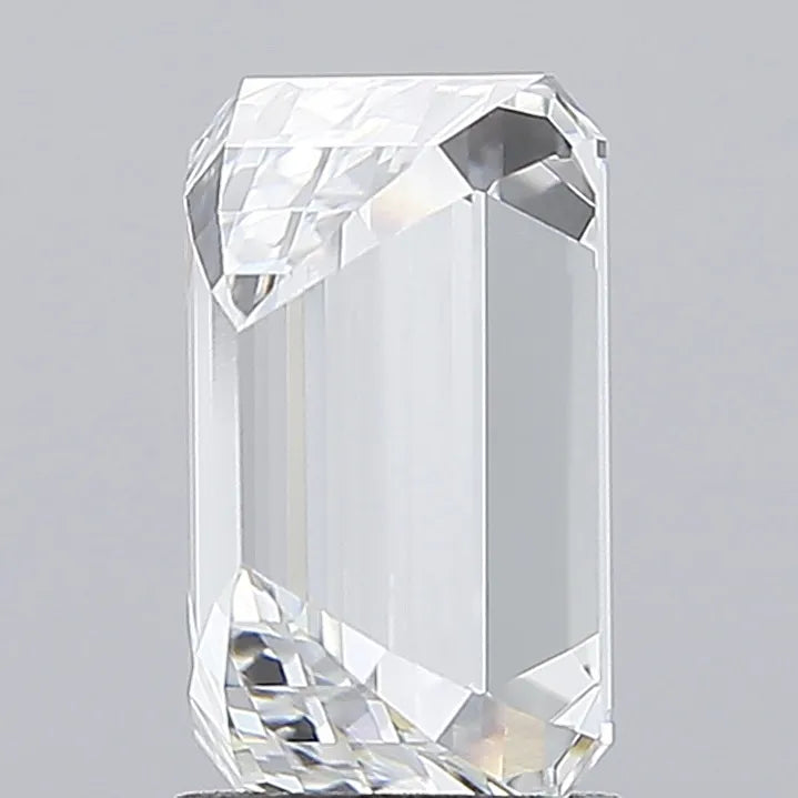 3.31ct Emerald Lab Grown Diamond (Colour F, Clarity VVS2, IGI Certified)
