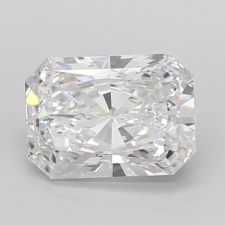 3.31ct Radiant Lab Grown Diamond (Colour E, Clarity VVS2, Cut EX, IGI Certified)