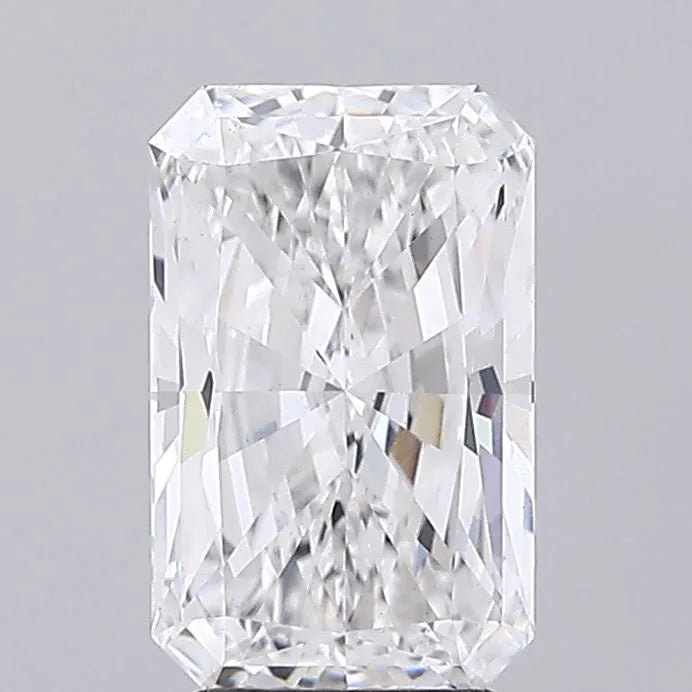 3.34ct Radiant Lab Grown Diamond (Colour E, Clarity VVS2, IGI Certified)
