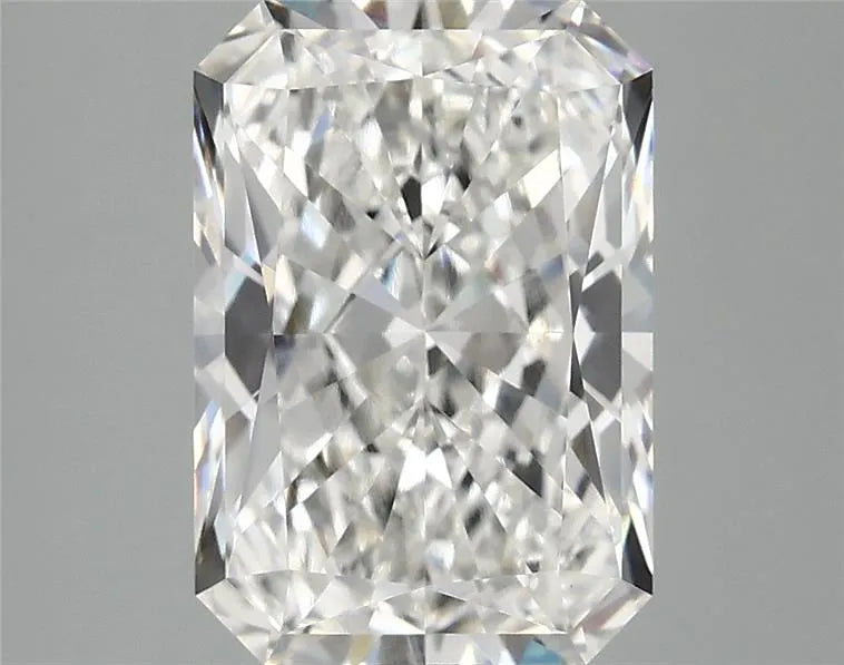 3.35ct Radiant Lab Grown Diamond (Colour F, Clarity VS1, IGI Certified)