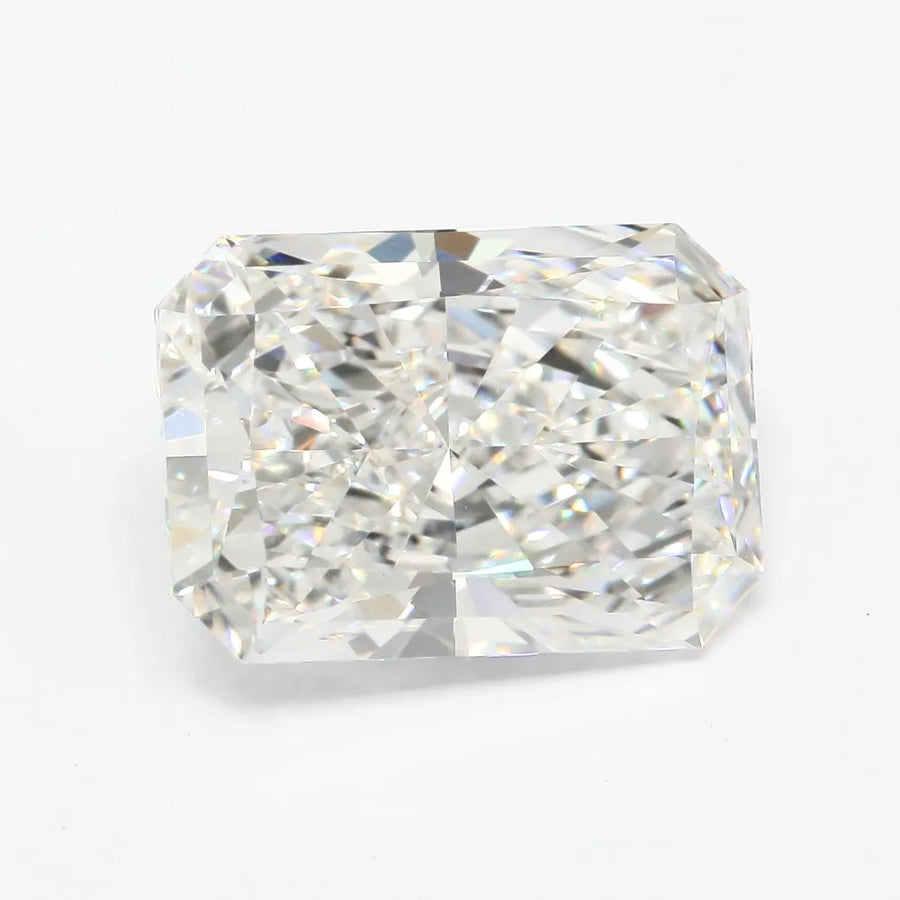 3.37ct Radiant Lab Grown Diamond (Colour E, Clarity VVS2, IGI Certified)