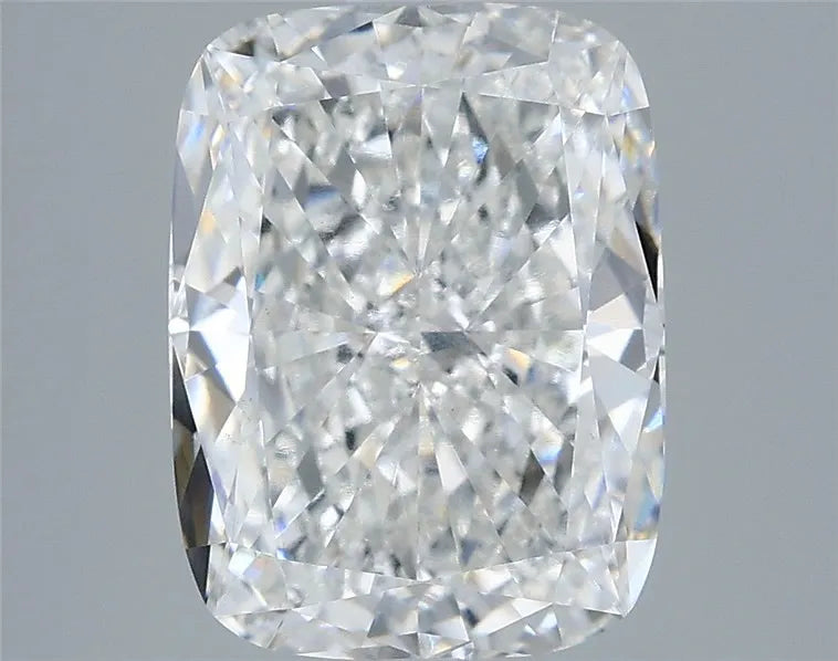 3.40ct Cushion modified Lab Grown Diamond (Colour E, Clarity VS1, IGI Certified)