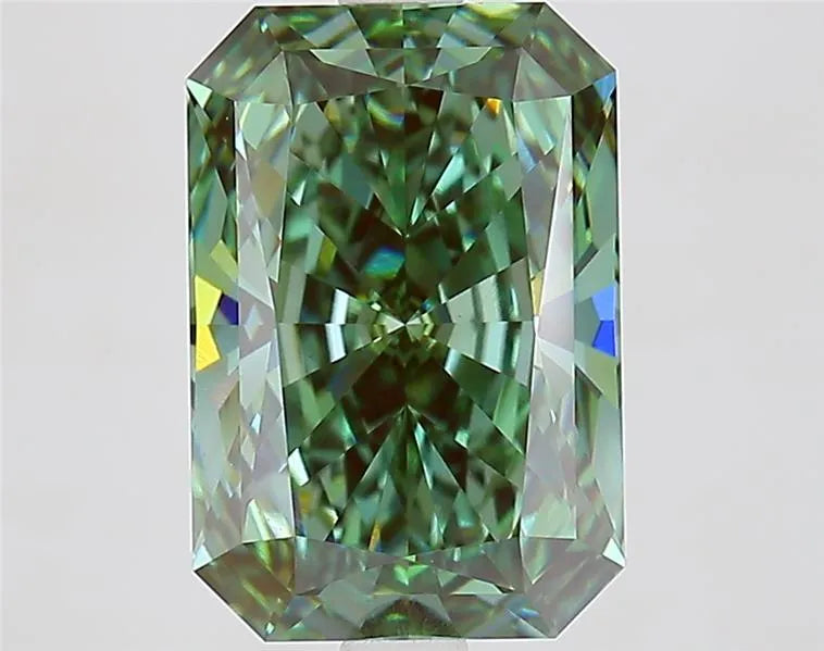 3.41ct Radiant Lab Grown Diamond (Colour Fancy Vivid Green, Clarity VVS2, IGI Certified)