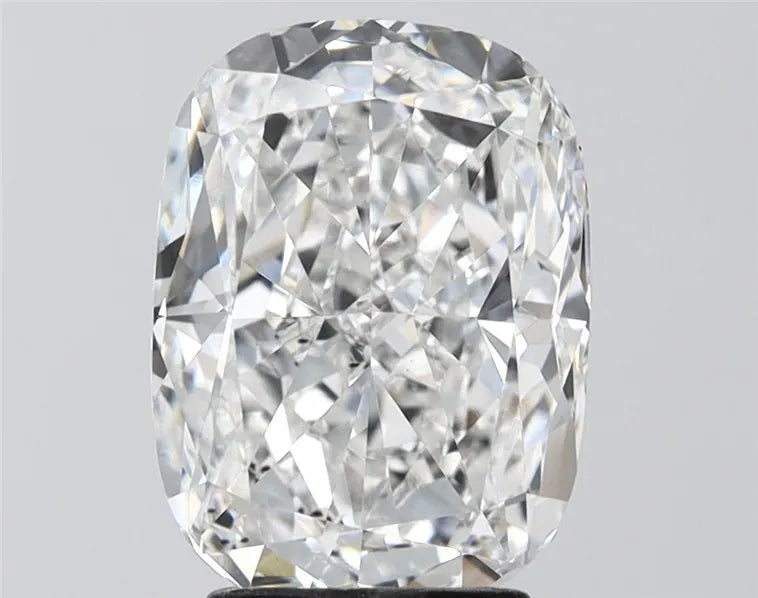 3.50ct Cushion modified Lab Grown Diamond (Colour E, Clarity VS1, IGI Certified)